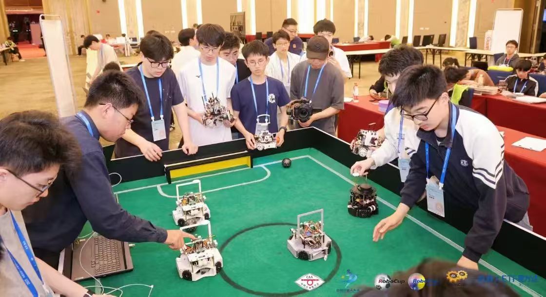 北京西餐亮相懷柔雙賽！用煙火氣點(diǎn)燃科技盛宴 title=